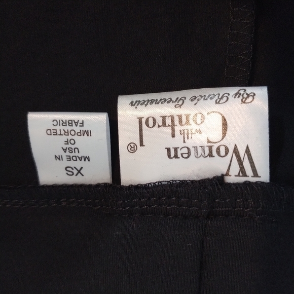 Women with Control Black Crop Pants XS - Picture 6 of 9